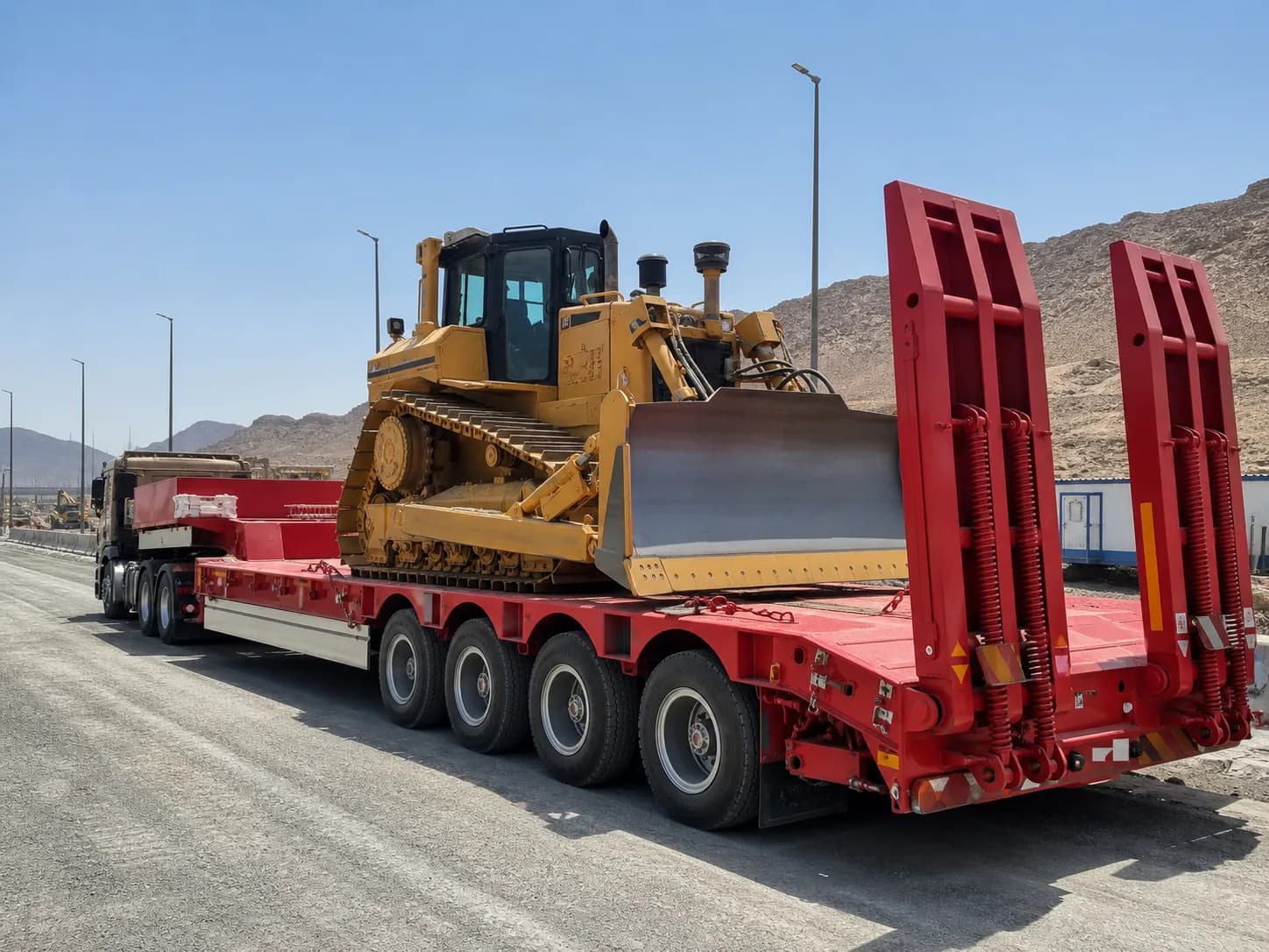 صورة لوبد 4 محاور ضمن نطاق تخطيط 40-80 طن لخدمة لوبد في السعودية