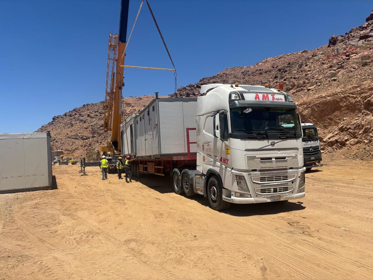 صورة توضيحية عن نقل بيوت جاهزة لدى AMT Logistics صورة توضيحية عن نقل بيوت جاهزة لدى AMT Logistics
